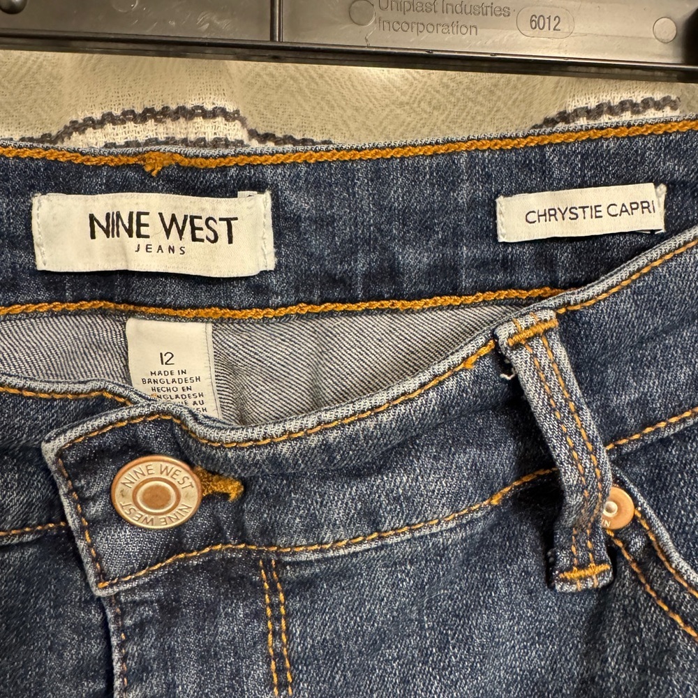 Nine West Denim with Gold Stitching - Picture 3 of 4
